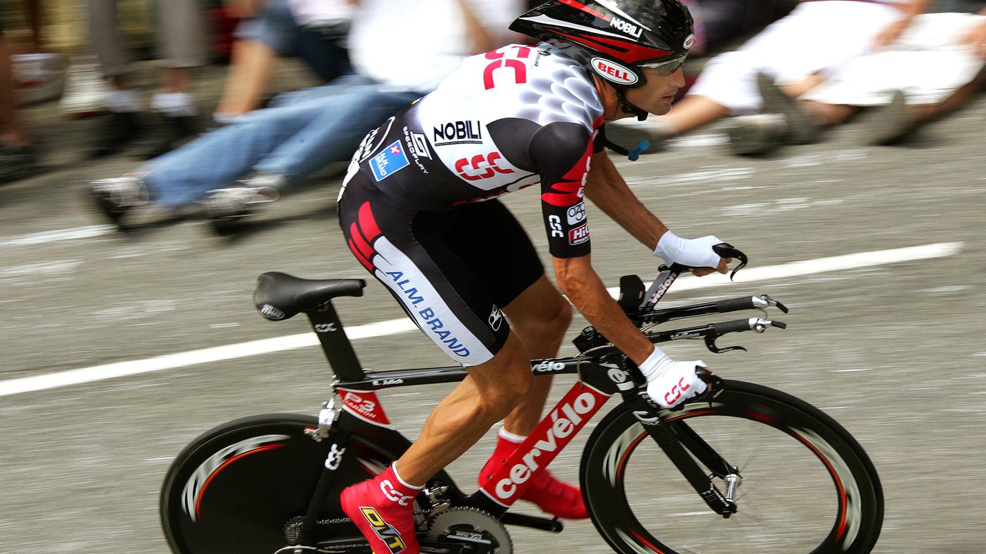 开云体育在线-波兰队未来方向：如何通过系统化的培训提高球员技术细节，波兰球队实力如何