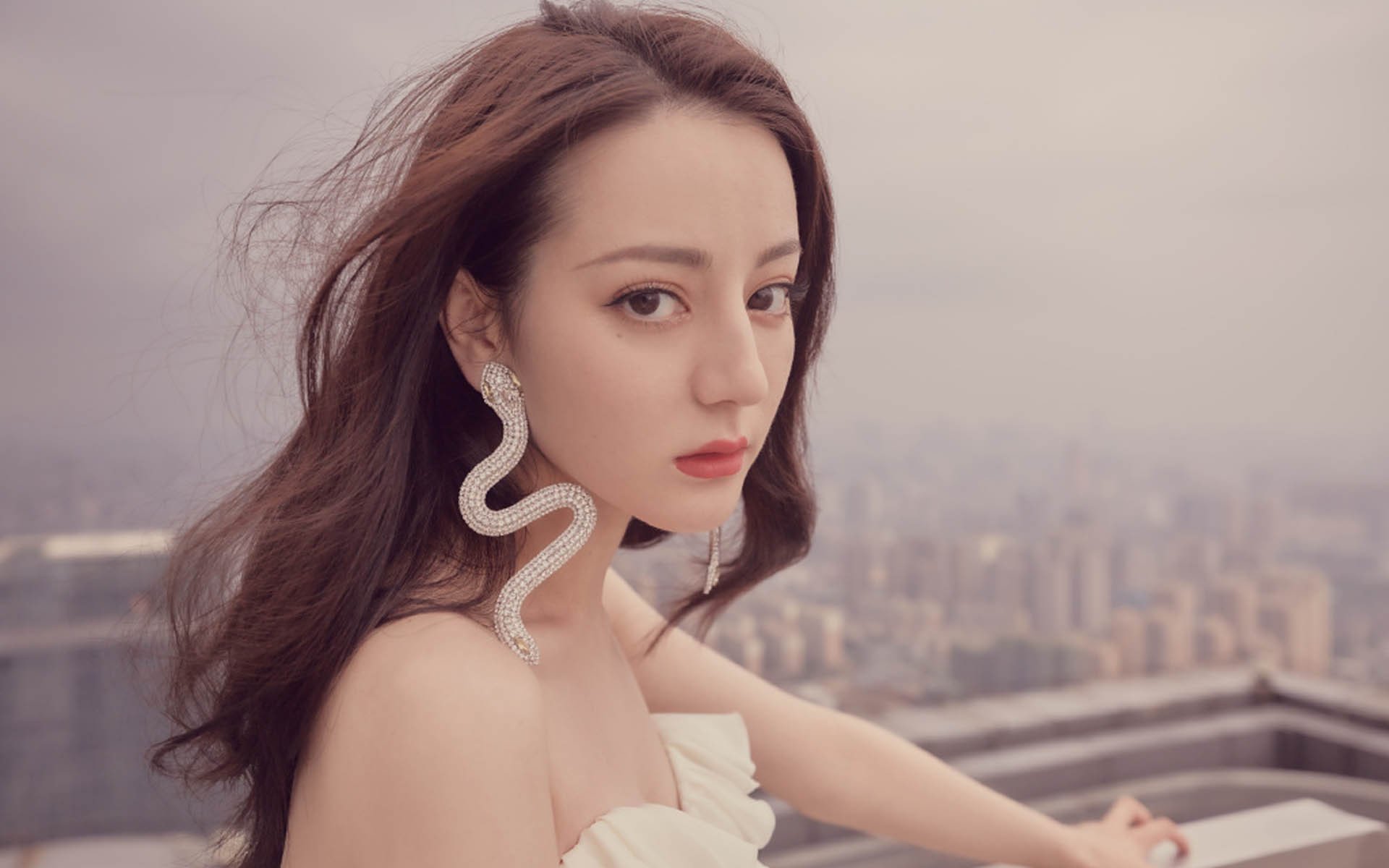 全黑队的攻防转换如行云流水,令对手难以捉摸,全黑队战舞